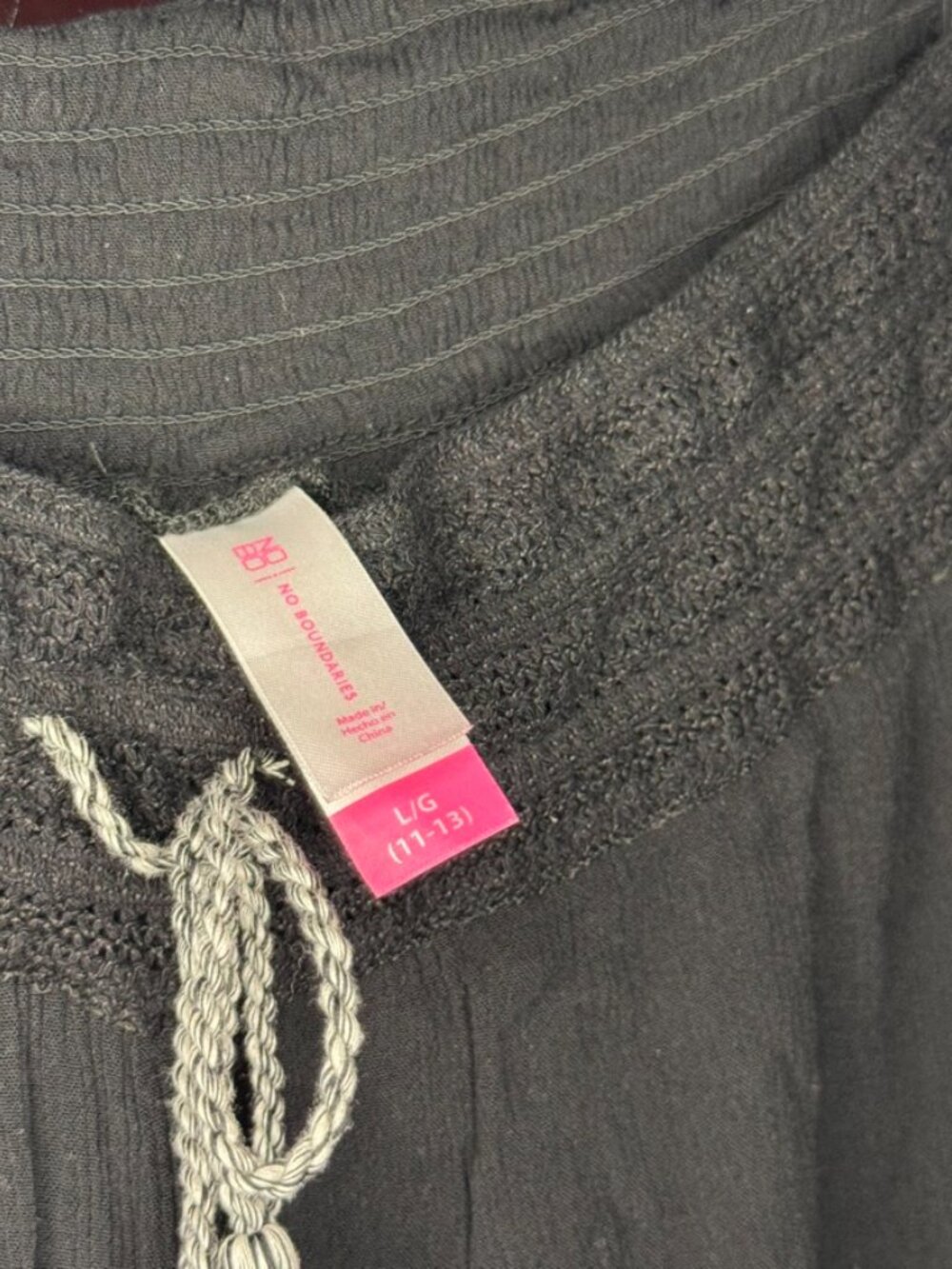 Black Flowy No Boundaries Pants - Picture 4 of 4